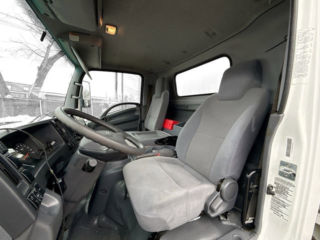Used 2019 Isuzu NPR HD image 7