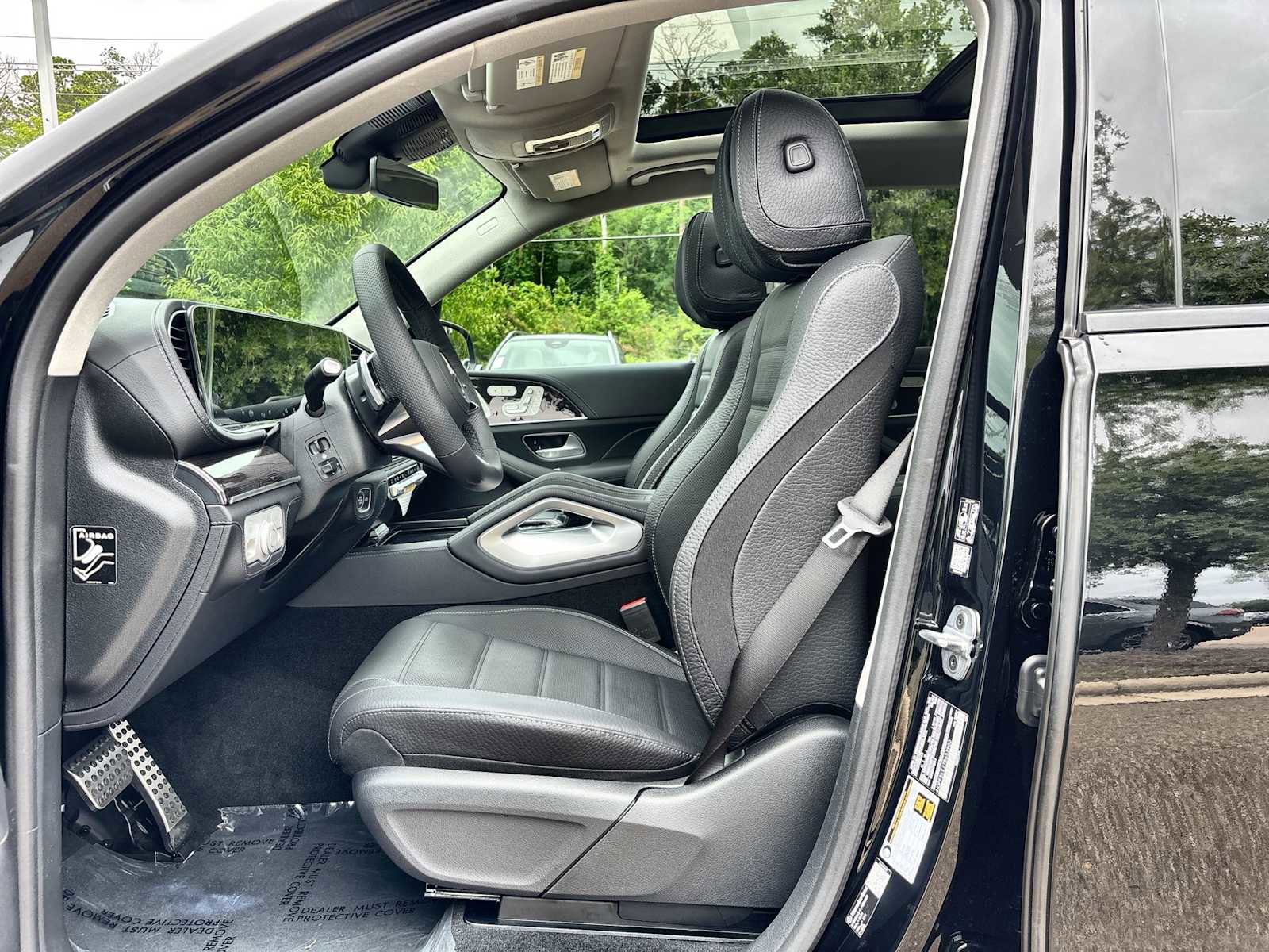 New 2026 Mercedes-Benz GLS 450 4MATIC image 3