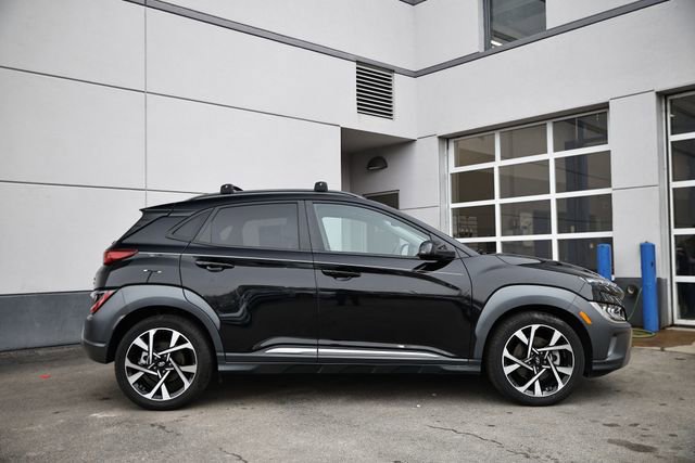 Used 2023 Hyundai Kona Limited image 4
