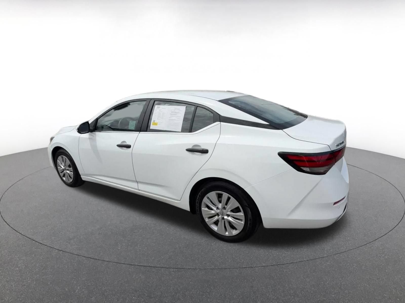 Used 2025 Nissan Sentra S FWD image 9