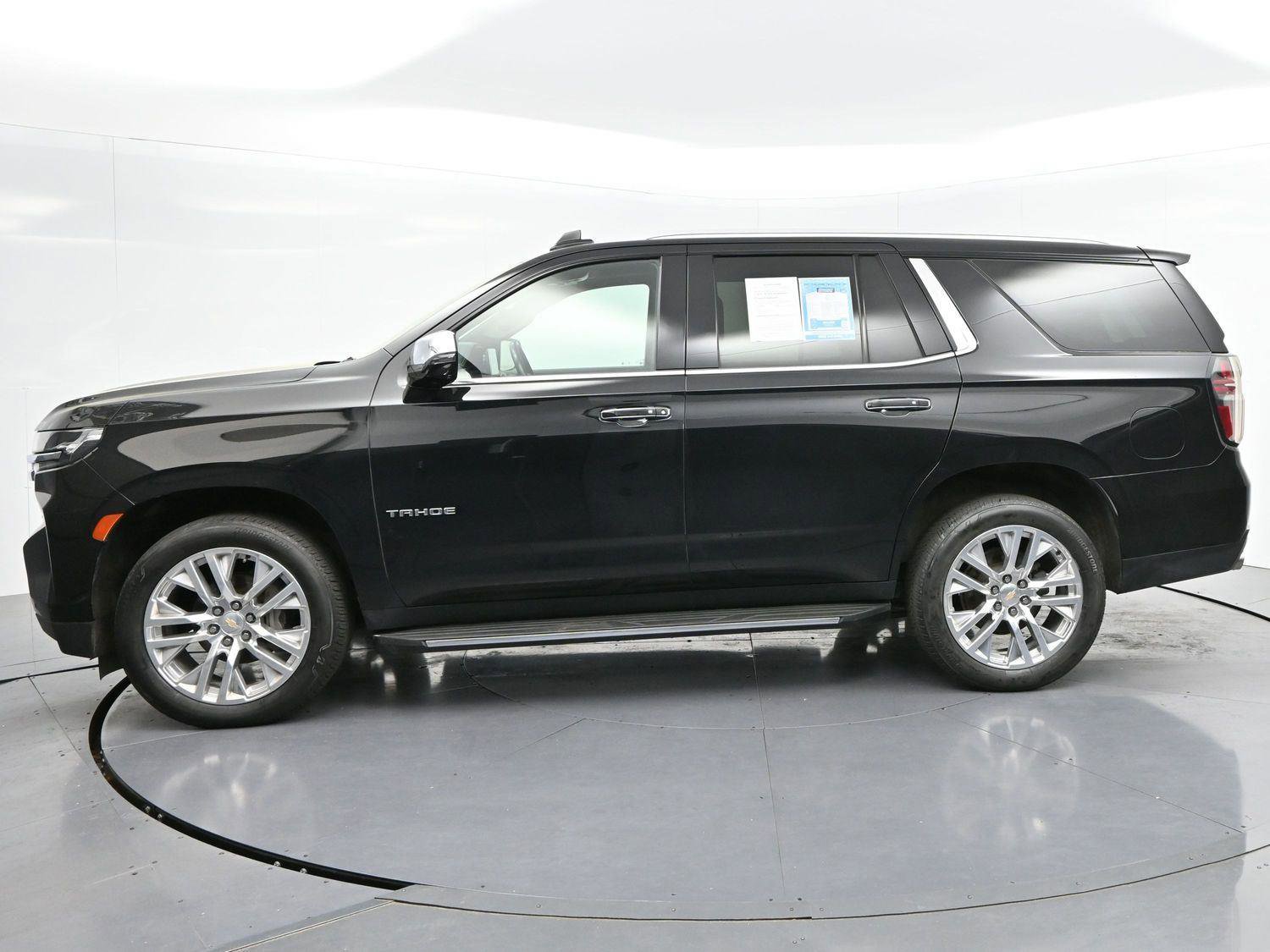 Used 2021 Chevrolet Tahoe Premier w/ Premium Package AWD/4WD image 4