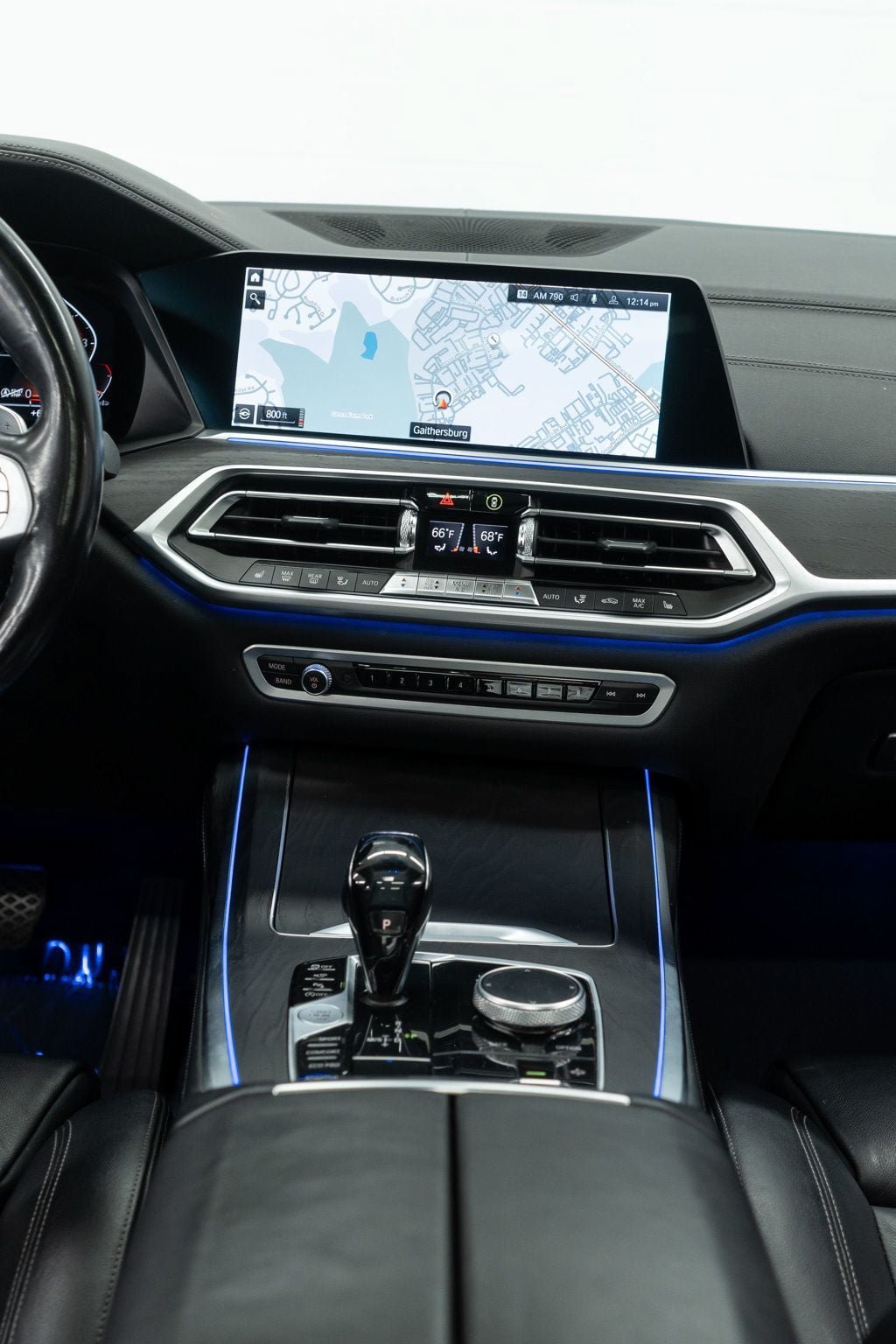 Used 2020 BMW X7 xDrive40i w/ Premium Package AWD/4WD image 38
