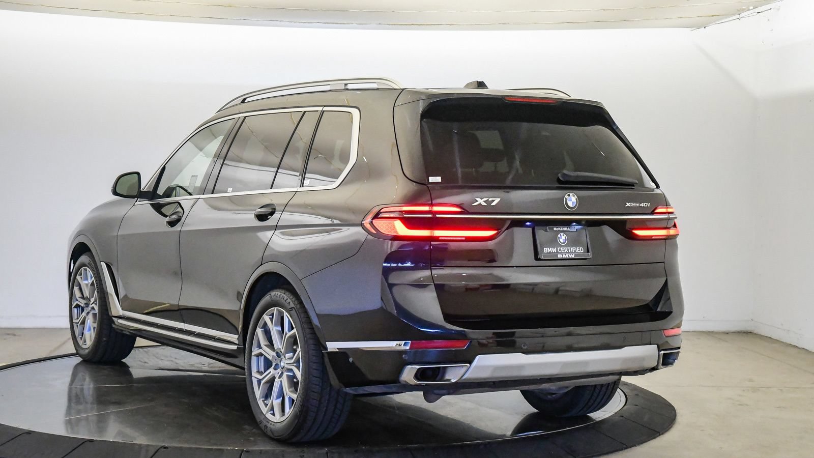 Certified 2024 BMW X7 xDrive40i AWD/4WD image 2