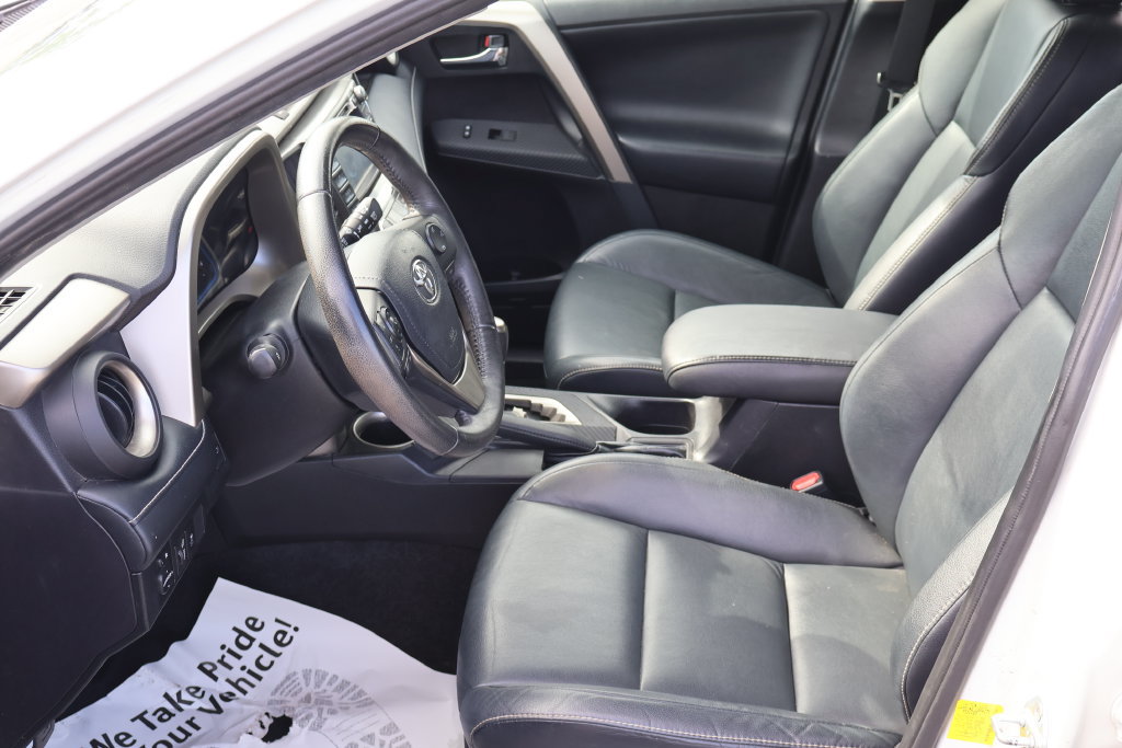Used 2013 Toyota RAV4 Limited AWD/4WD image 29