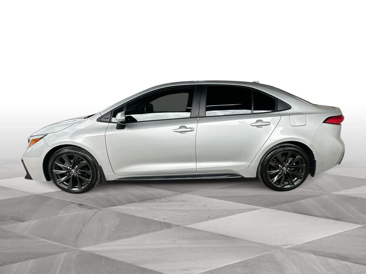 Used 2024 Toyota Corolla SE FWD image 5