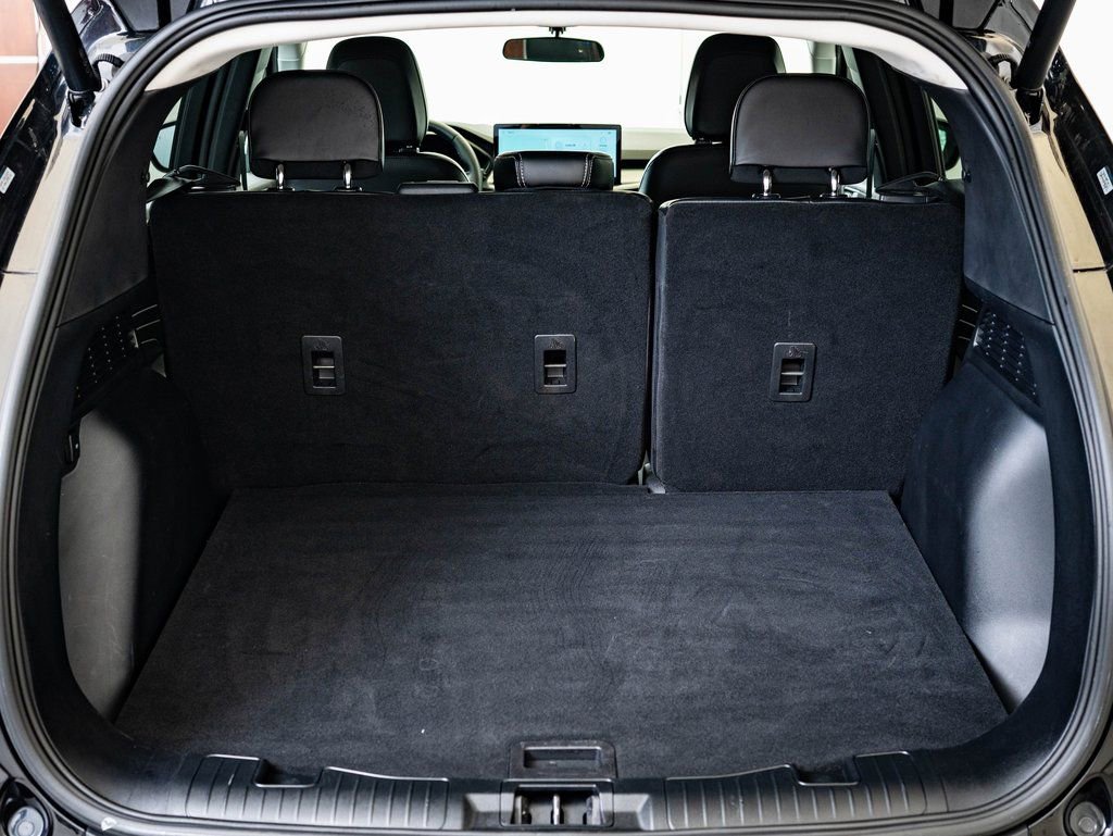 Used 2024 Ford Escape SE image 17