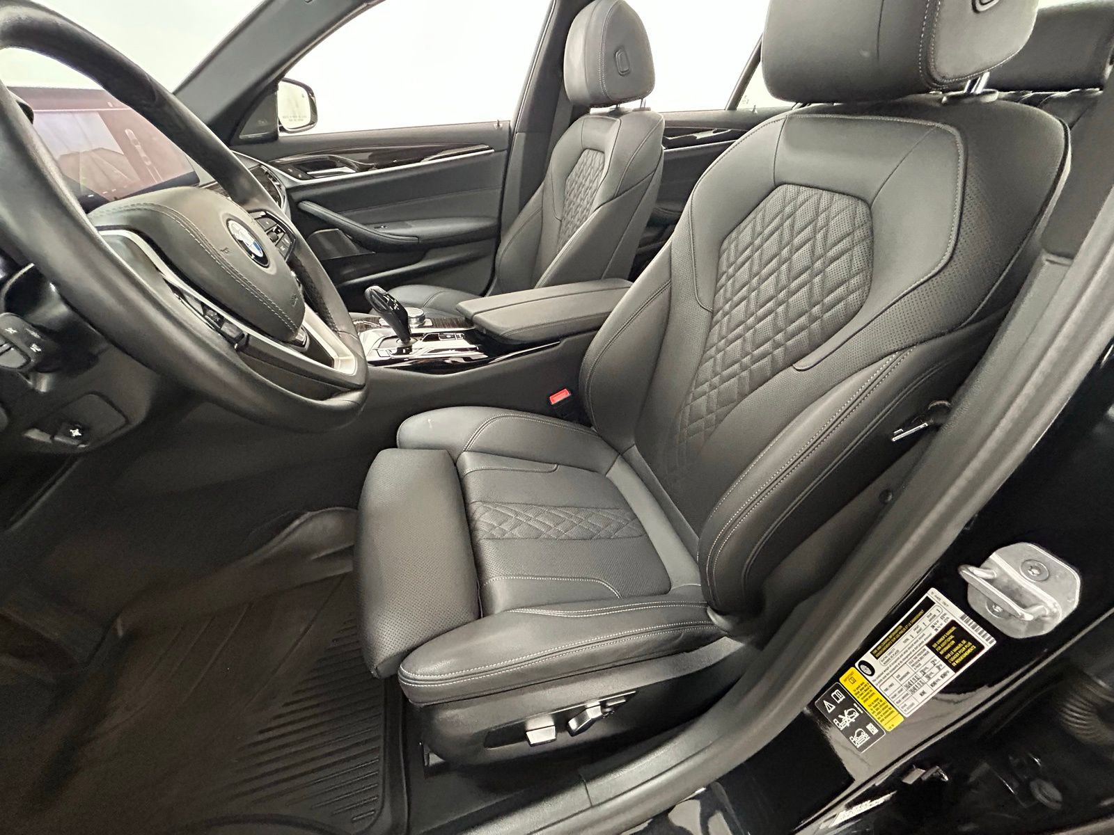 Used 2023 BMW 530i xDrive w/ Premium Package image 30