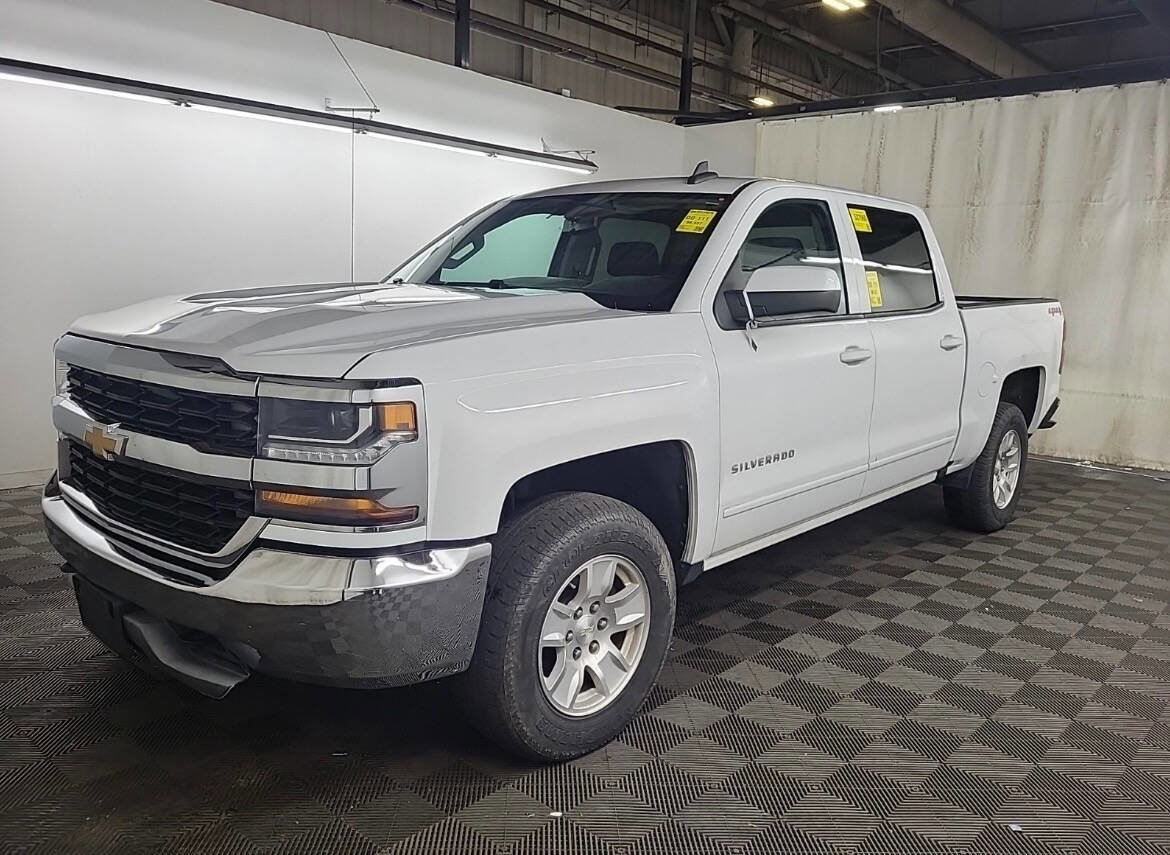 Used 2016 Chevrolet Silverado 1500 LT w/ Trailering Package image 1