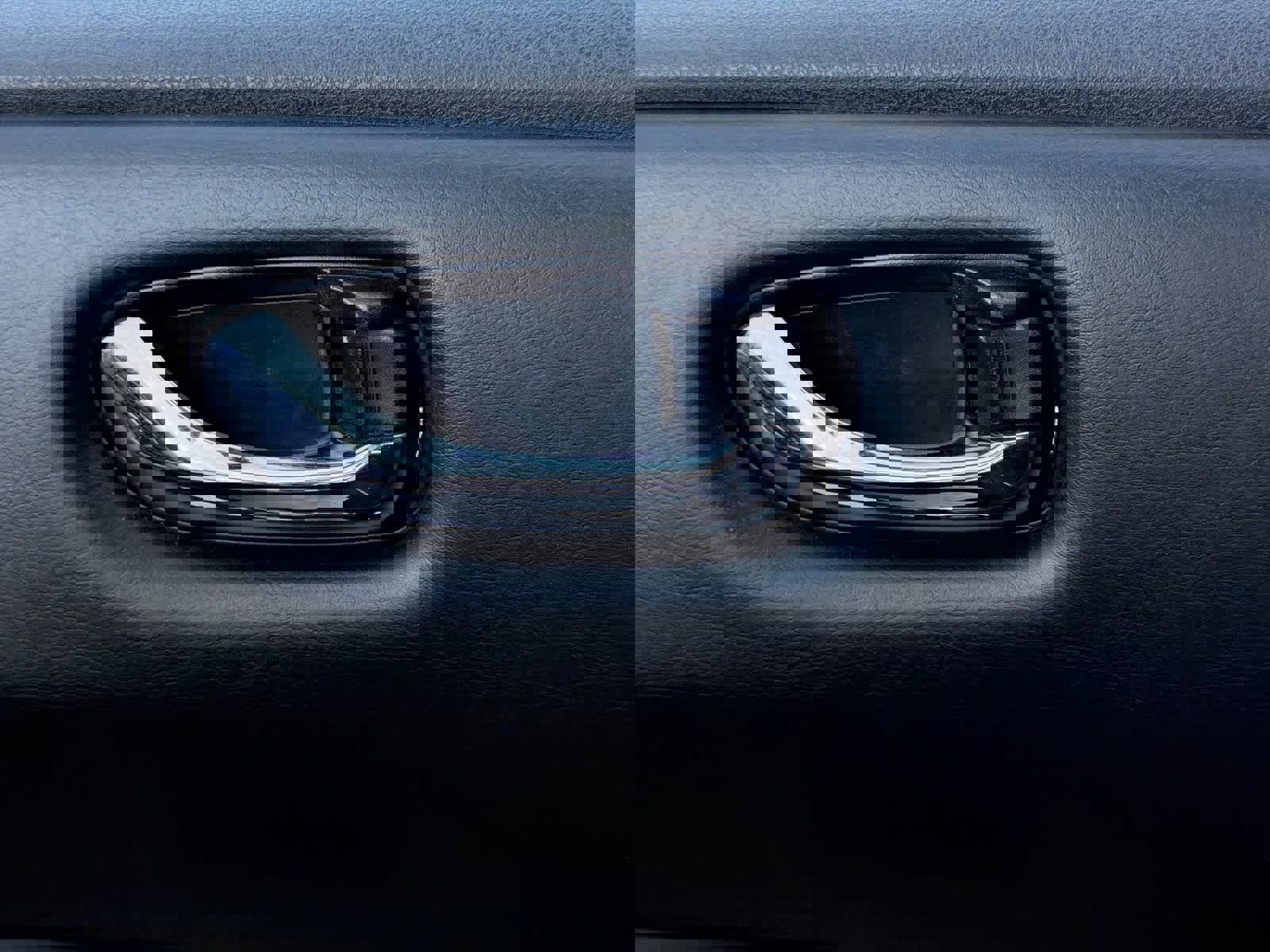 Certified 2020 Nissan Leaf SV w/ SV Technology Package image 17