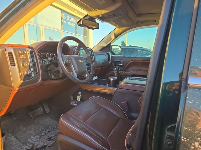 Used 2015 Chevrolet Silverado 1500 High Country w/ High Country Premium Package image 2