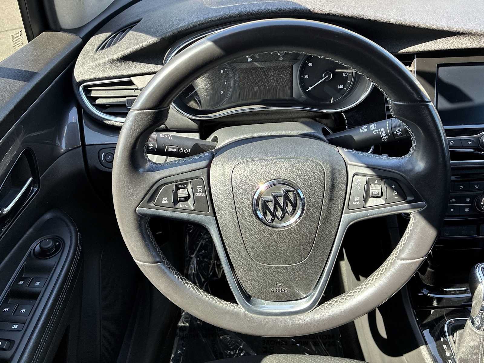 Used 2021 Buick Encore Preferred AWD/4WD image 11