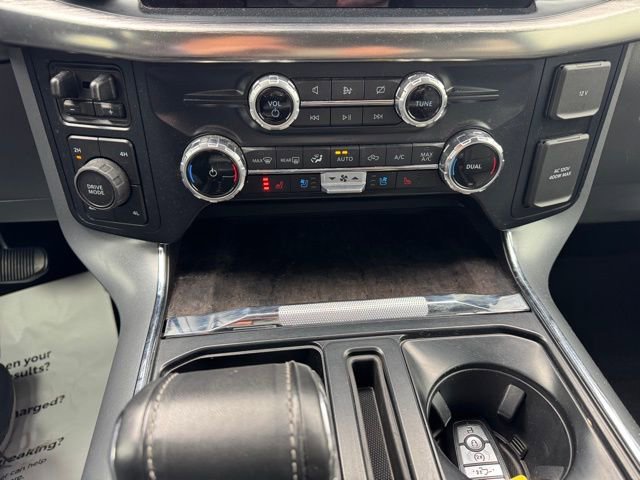 Used 2023 Ford F150 Lariat w/ Trailer Tow Package image 29