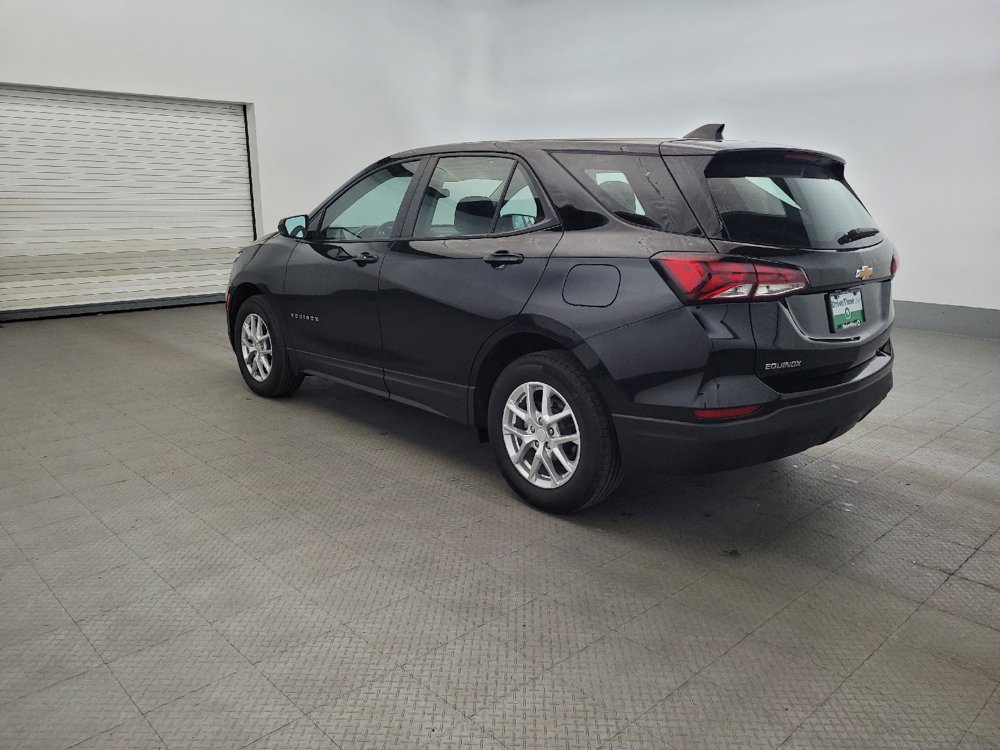 Used 2024 Chevrolet Equinox LS FWD image 3