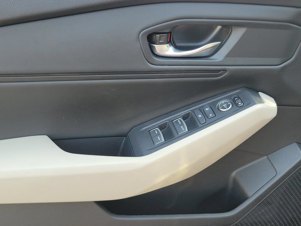 Certified 2024 Honda Accord EX image 18