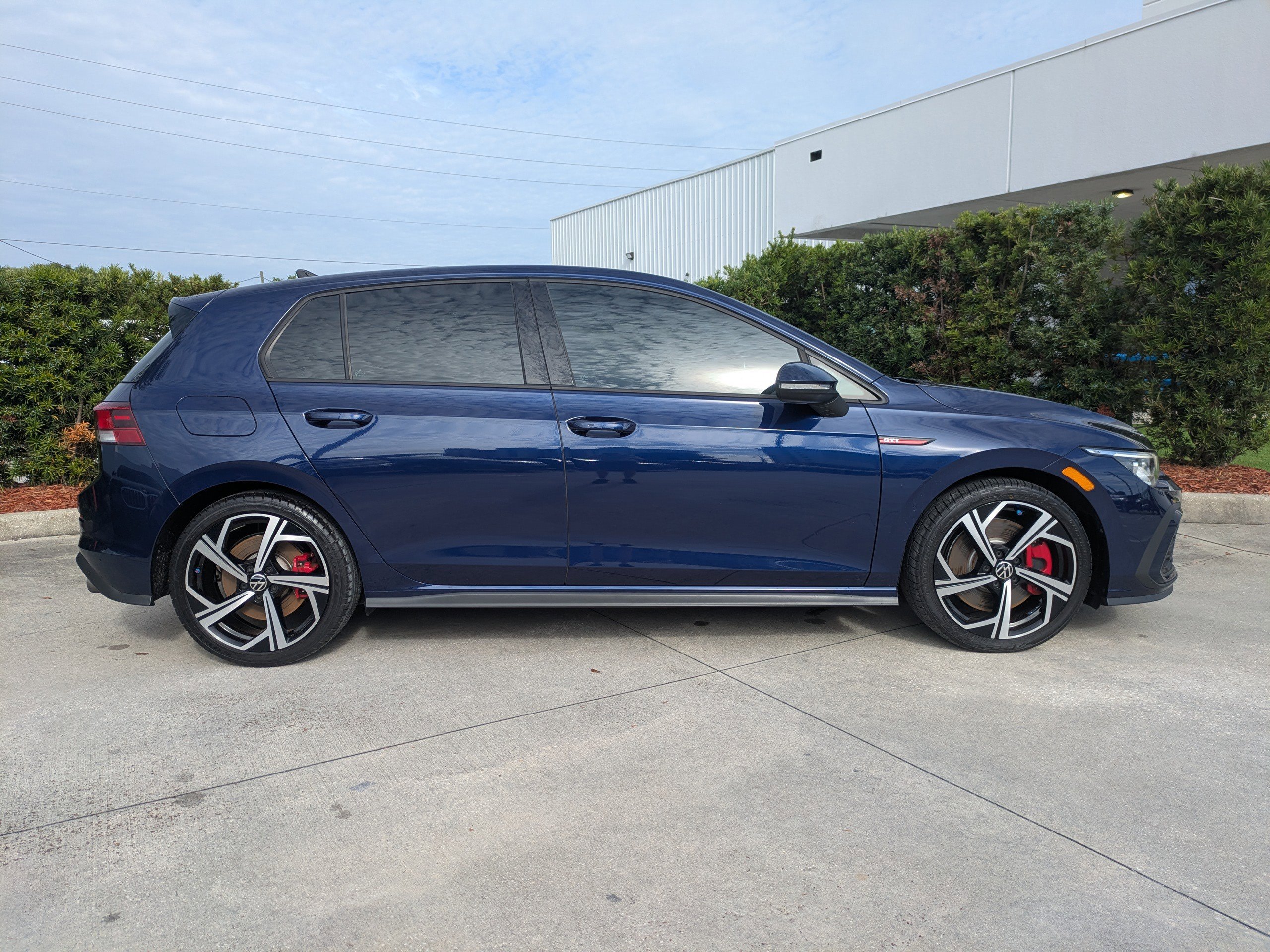 Certified 2024 Volkswagen GTI SE w/ SE Leather Seats Package FWD image 3
