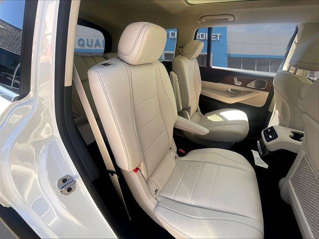 Used 2024 Mercedes-Benz GLS 450 4MATIC image 26