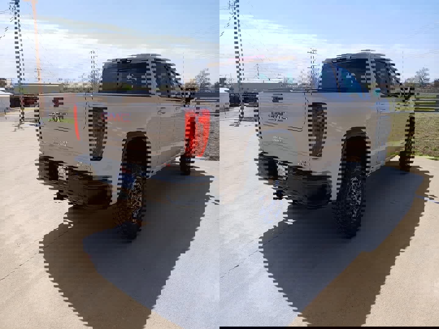 New 2026 GMC Sierra 1500 AT4X image 13