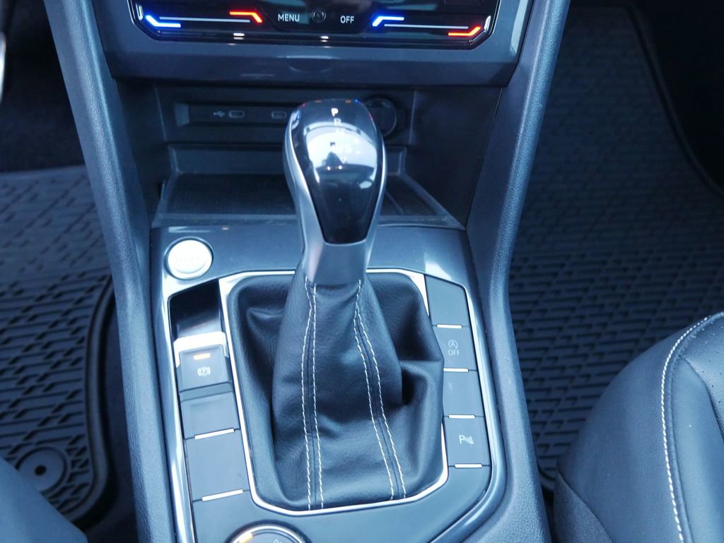 Used 2023 Volkswagen Tiguan SE R-Line image 42