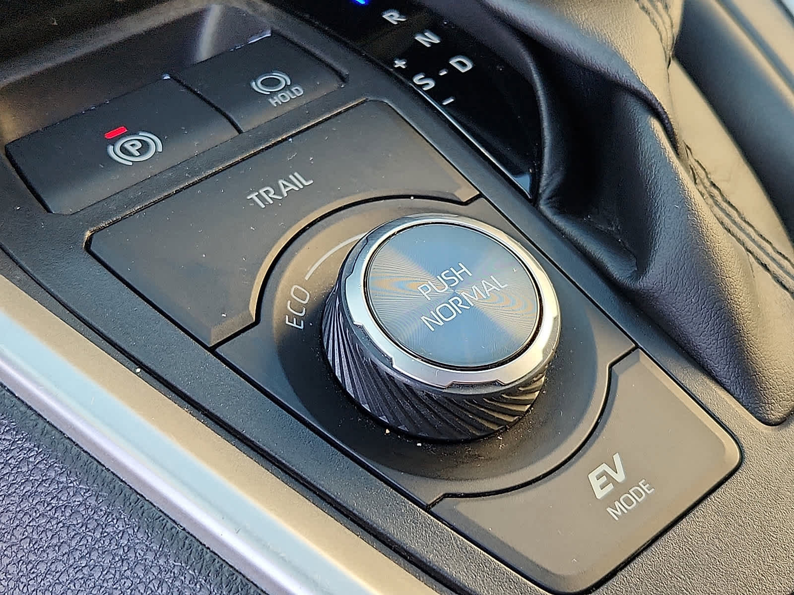 Used 2022 Toyota RAV4 XSE image 27