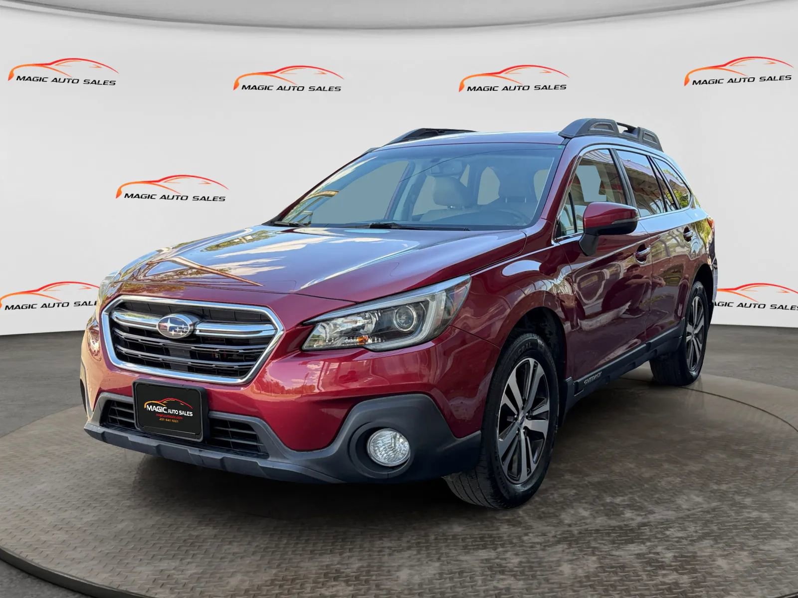Used 2018 Subaru Outback 2.5i Limited AWD/4WD image 1