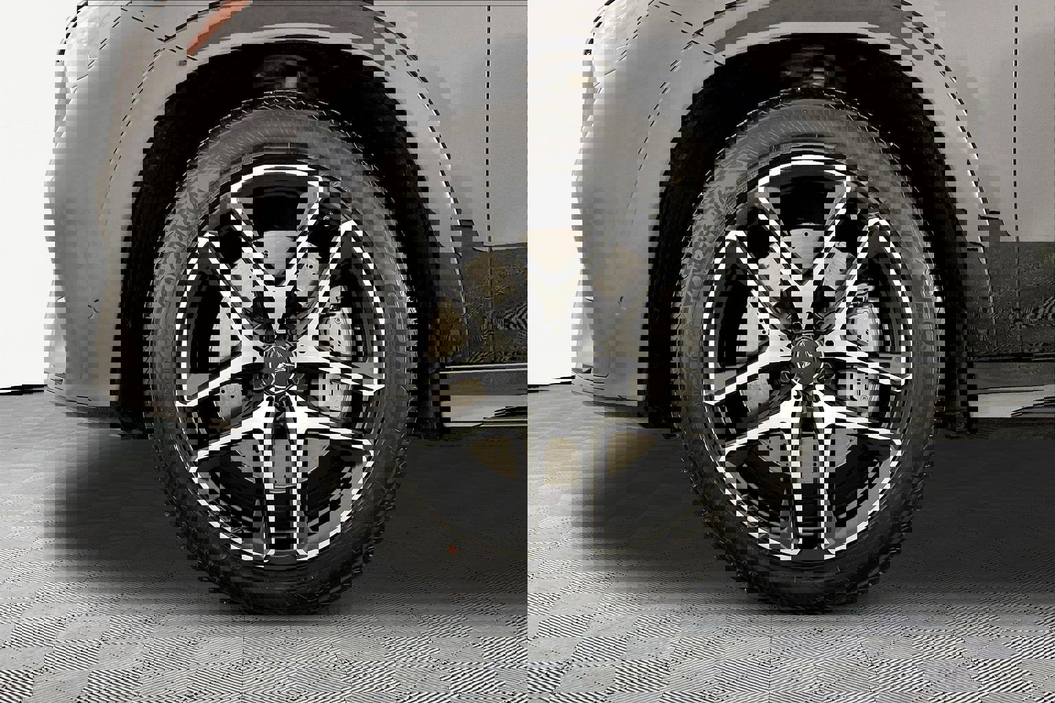 Used 2025 Mercedes-Benz GLE 53 AMG 4MATIC image 13