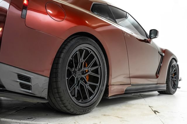 Used 2014 Nissan GT-R Premium AWD/4WD image 16