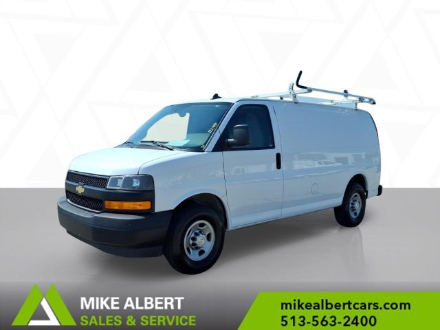 Used 2021 Chevrolet Express 2500 w/ Driver Convenience Package RWD image 3