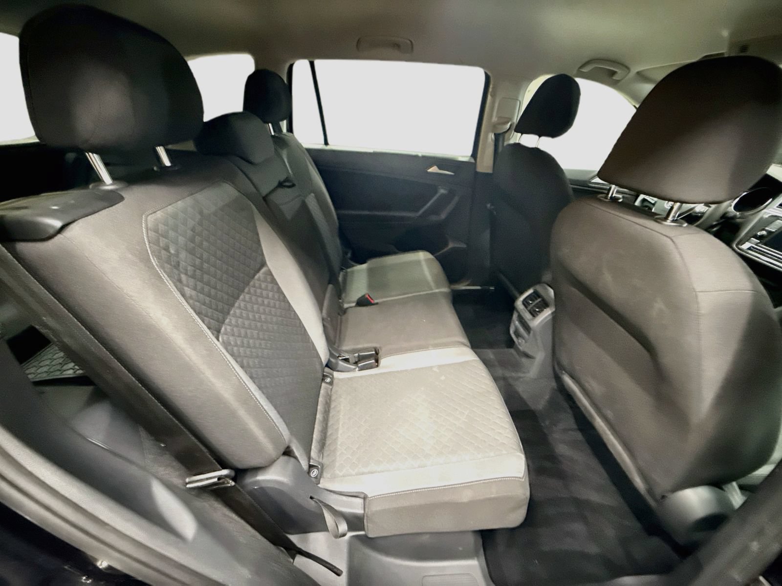 Used 2019 Volkswagen Tiguan S w/ 3rd Row Seat Package AWD/4WD image 28