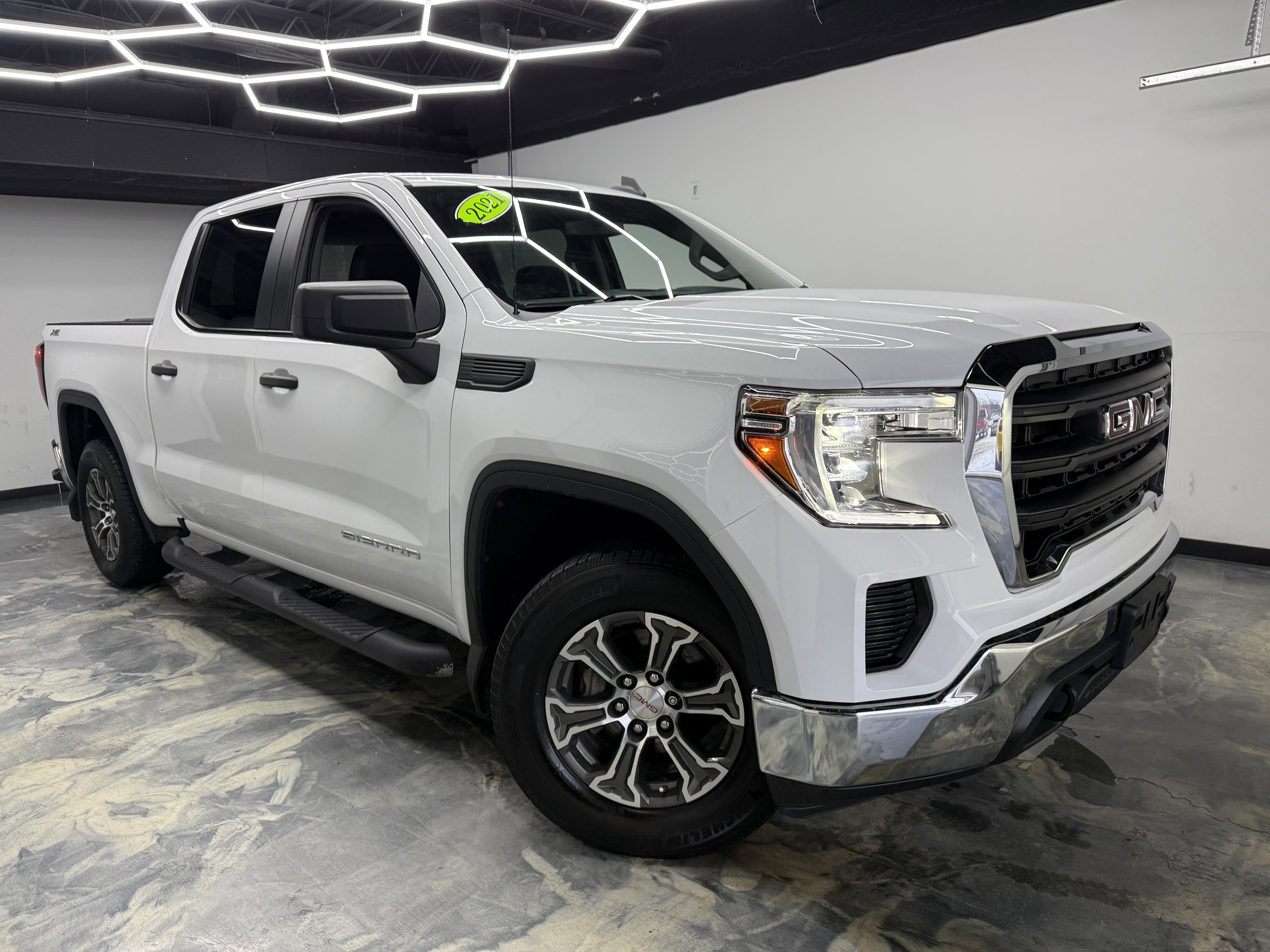 Used 2021 GMC Sierra 1500 4x4 Crew Cab image 6