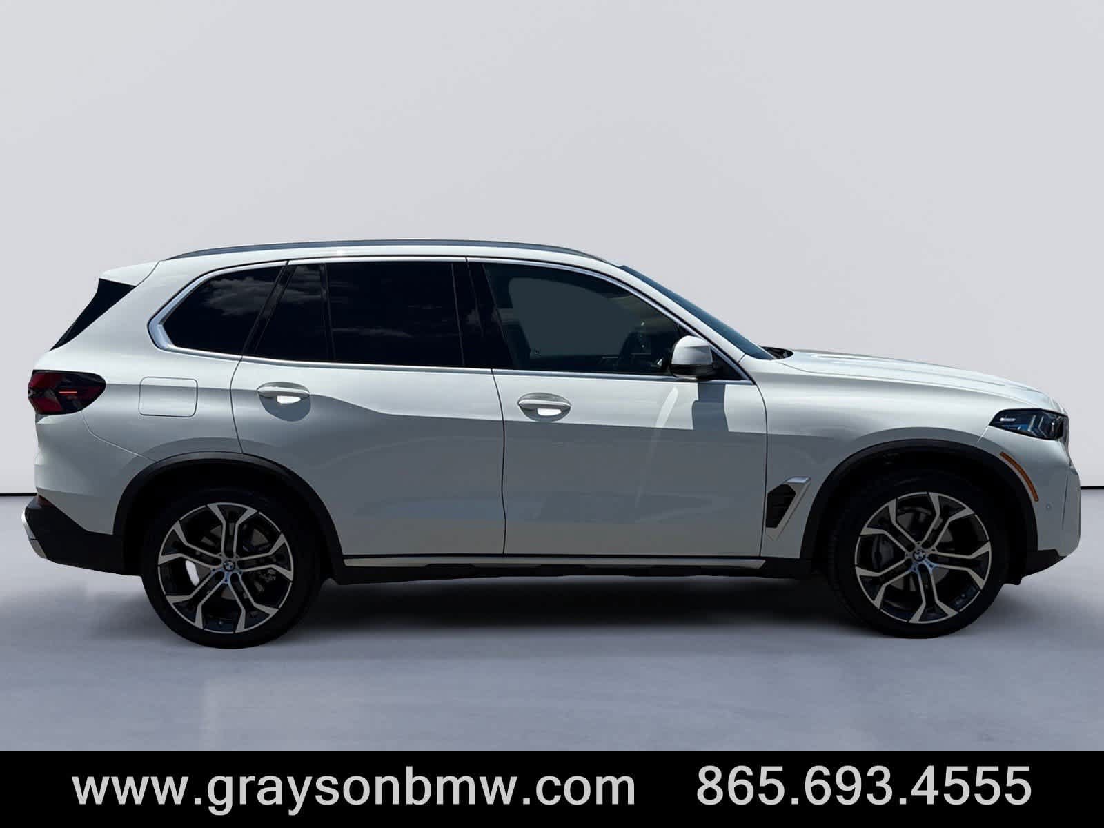 Used 2026 BMW X5 xDrive40i AWD/4WD image 2