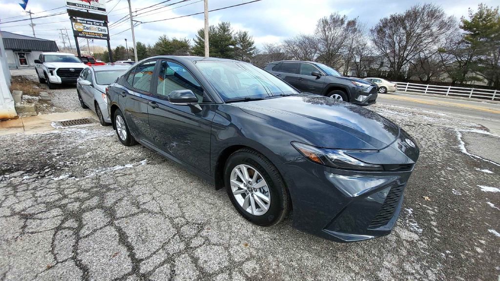 Used 2026 Toyota Camry LE FWD image 4