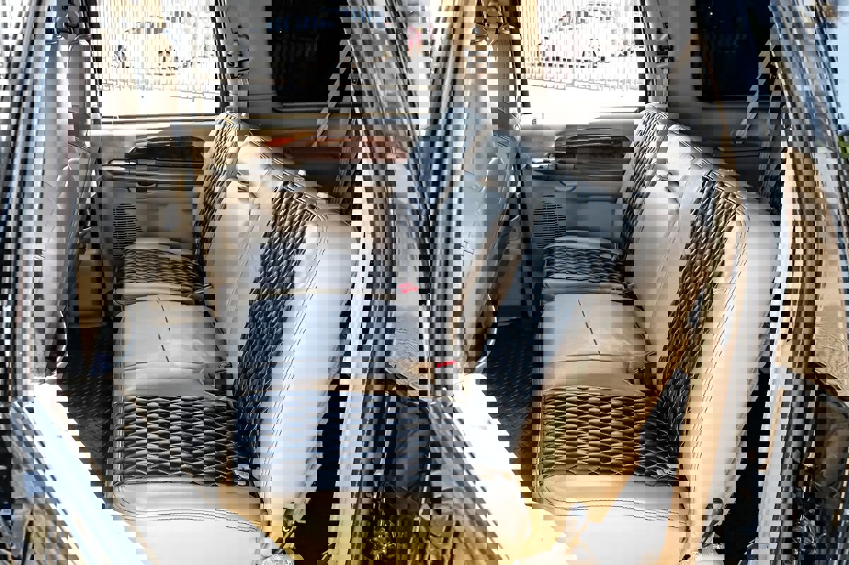 Used 2002 Ford Excursion Limited image 35