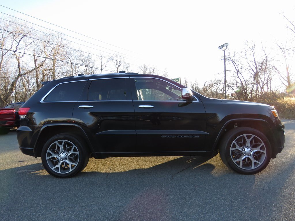 Used 2019 Jeep Grand Cherokee Overland image 4