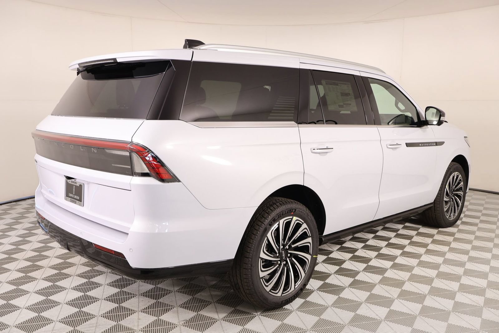 New 2026 Lincoln Navigator Black Label AWD/4WD image 22