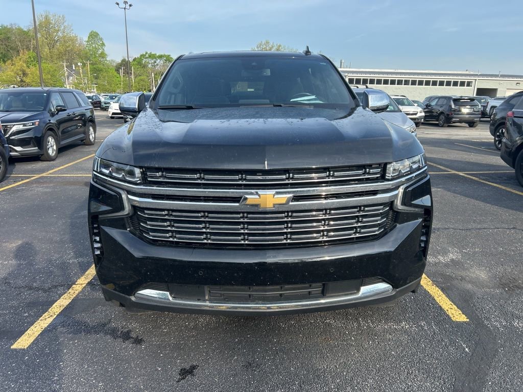 Used 2023 Chevrolet Tahoe Premier AWD/4WD image 2