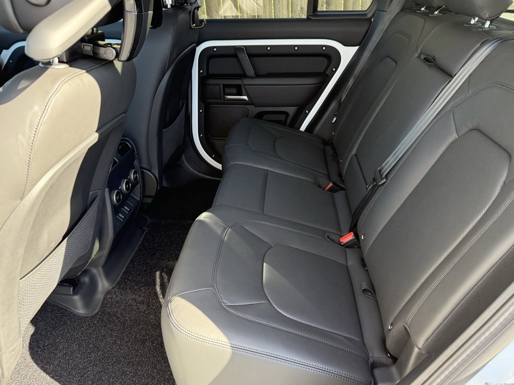 New 2026 Land Rover Defender 110 S image 33