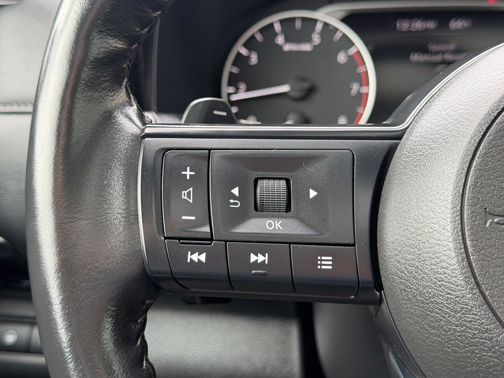 Used 2024 Nissan Pathfinder SV AWD/4WD image 19