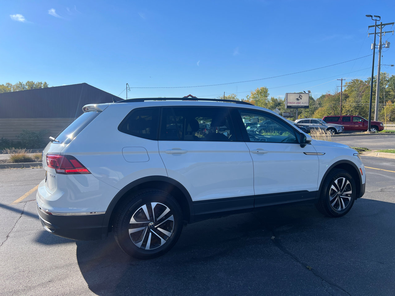 Used 2022 Volkswagen Tiguan S image 8