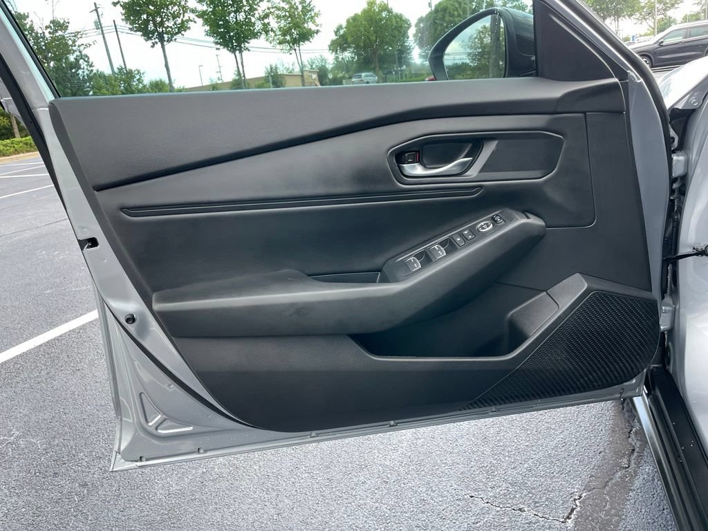 Certified 2025 Honda Accord SE image 21