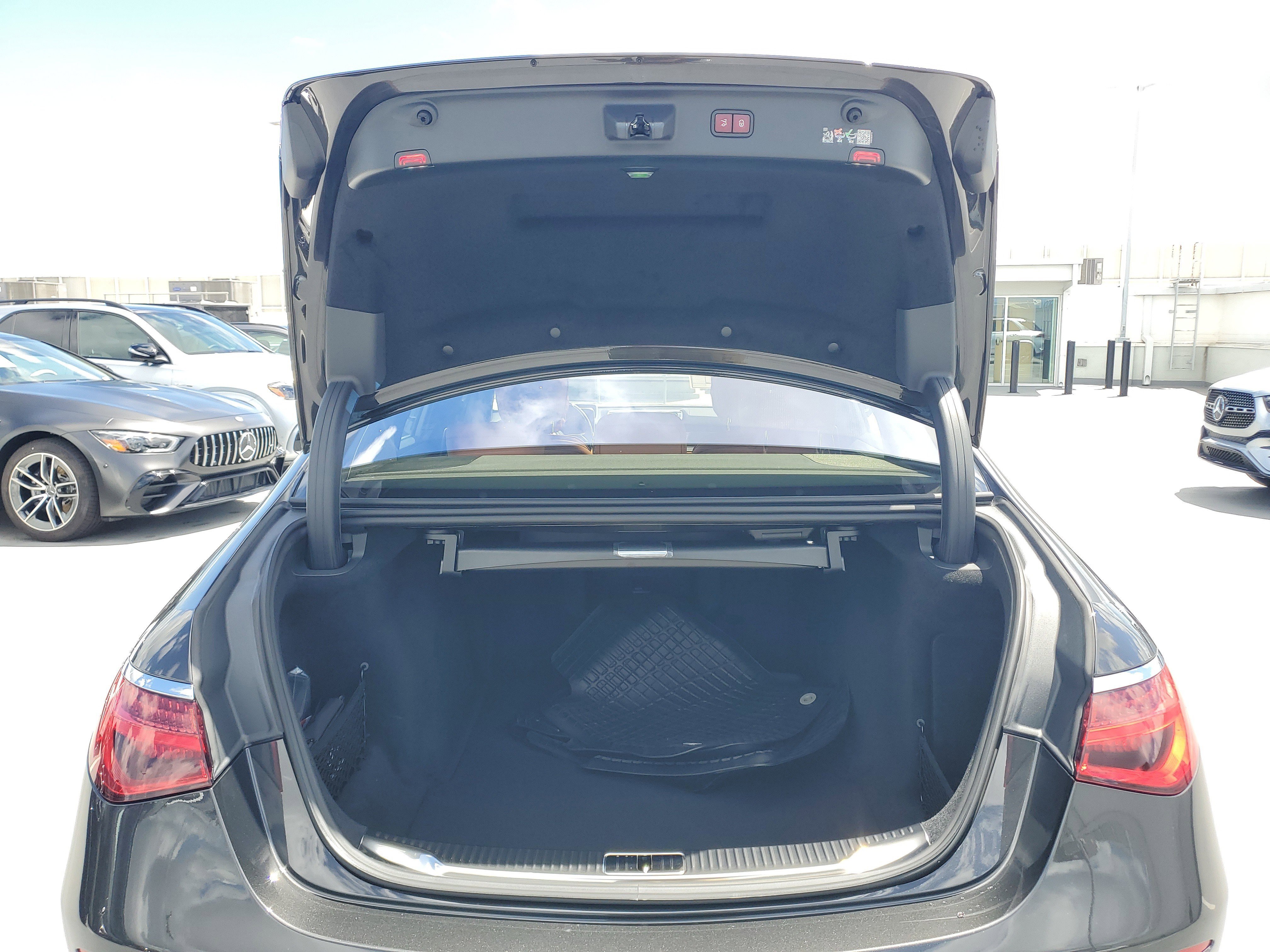 New 2026 Mercedes-Benz S 580 4MATIC Sedan image 8
