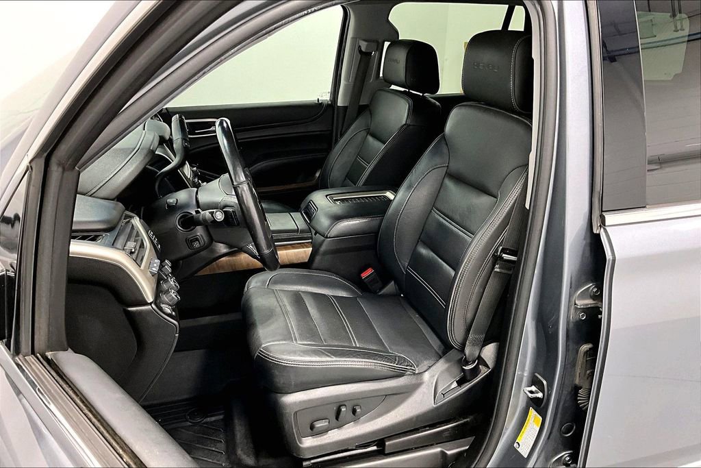 Used 2018 GMC Yukon Denali w/ Denali Ultimate Package AWD/4WD image 32