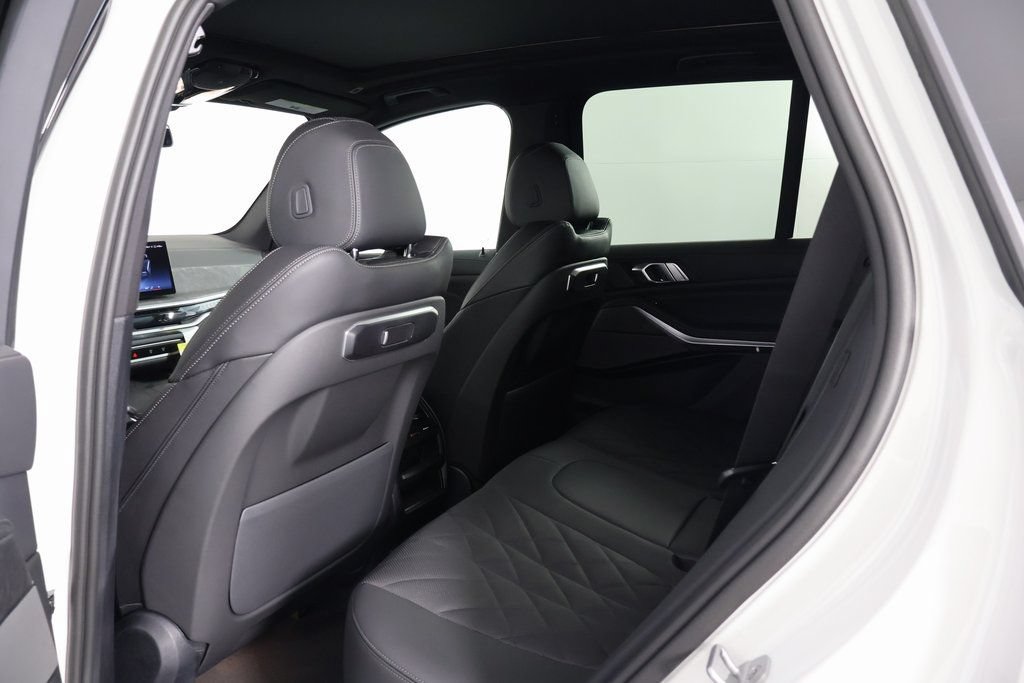 New 2026 BMW X5 sDrive40i w/ M Sport Package RWD image 6