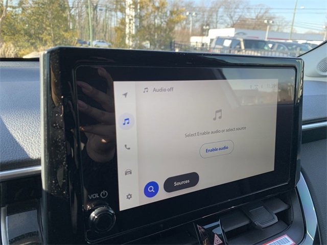 Used 2024 Toyota Corolla Cross LE image 21