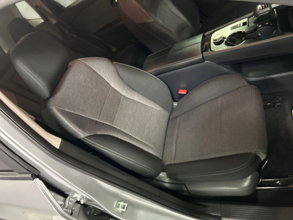 Used 2023 Nissan Rogue SV image 23