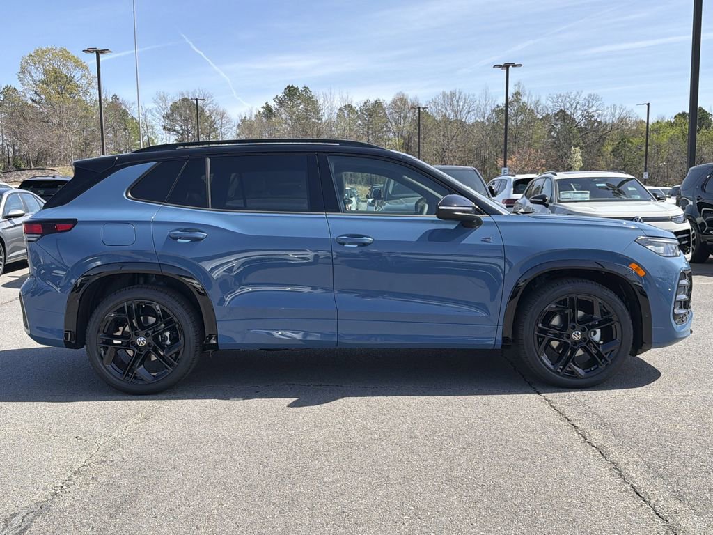 New 2026 Volkswagen Tiguan SE R-Line image 6