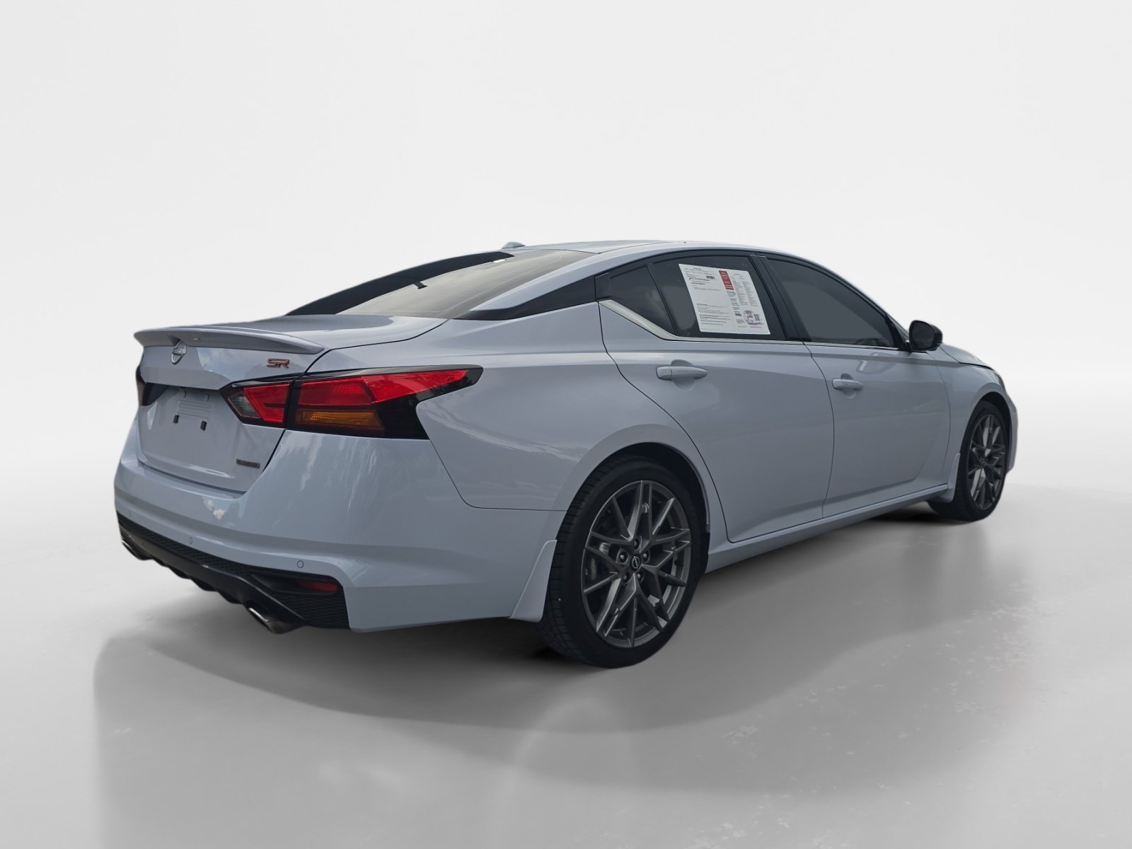 Used 2024 Nissan Altima 2.0 SR FWD image 6