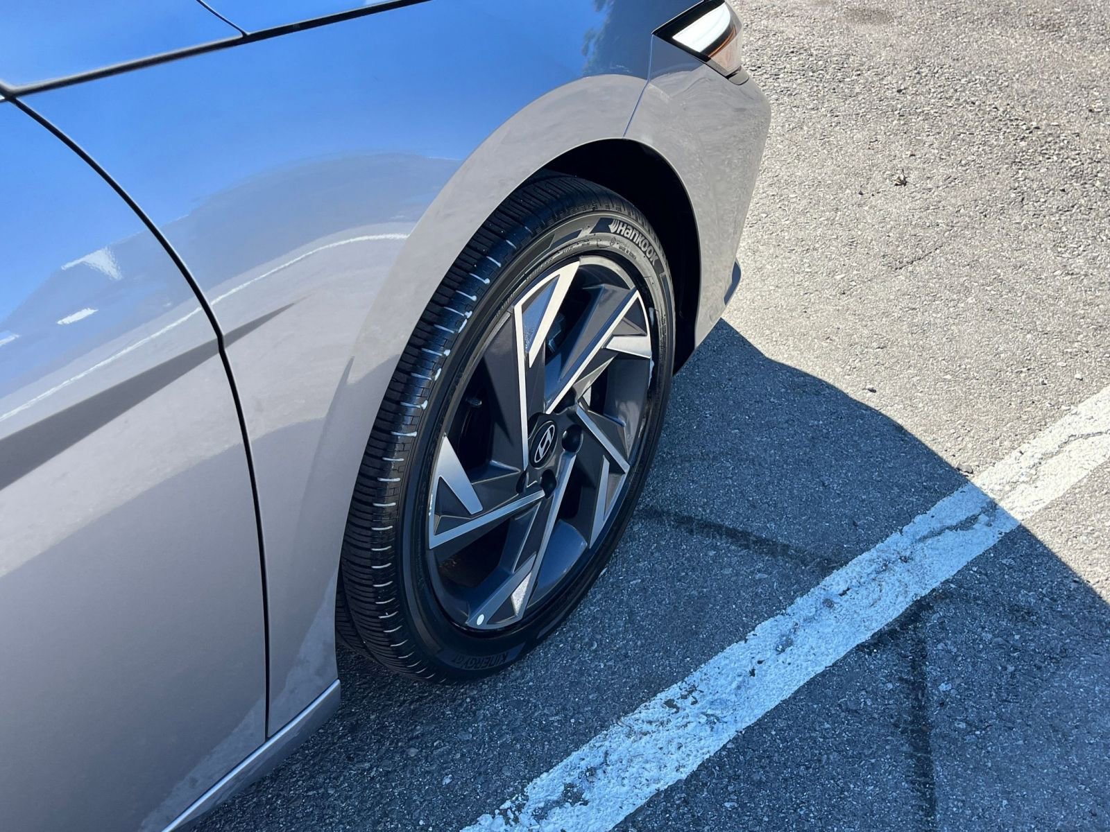 Used 2025 Hyundai Elantra SEL image 33