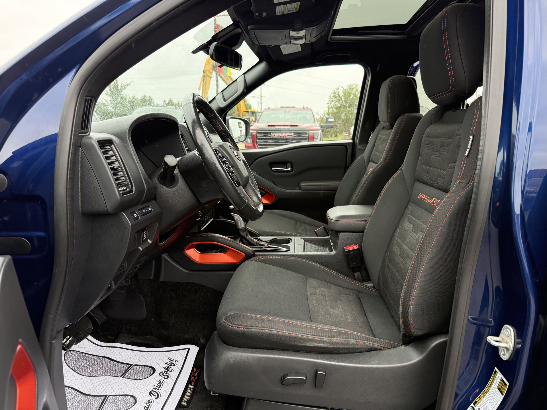Used 2022 Nissan Frontier S AWD/4WD image 27