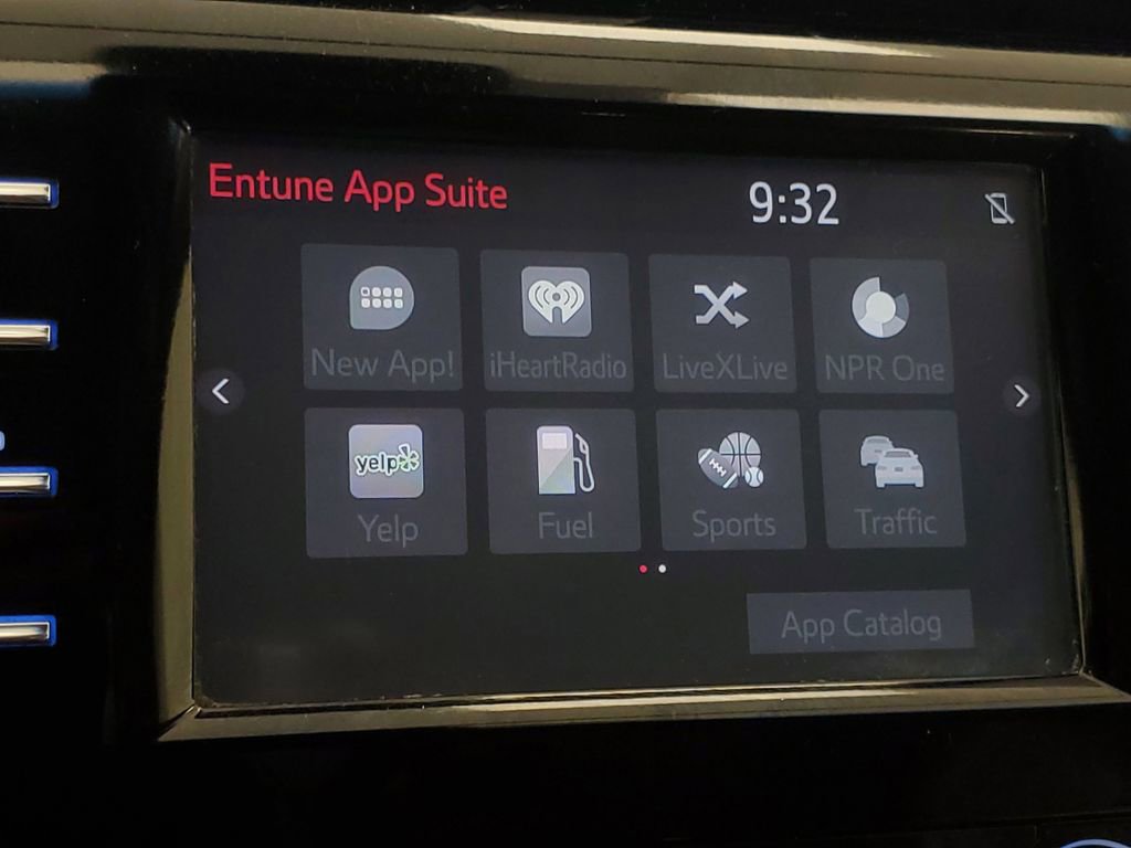 Used 2018 Toyota Camry SE FWD image 20