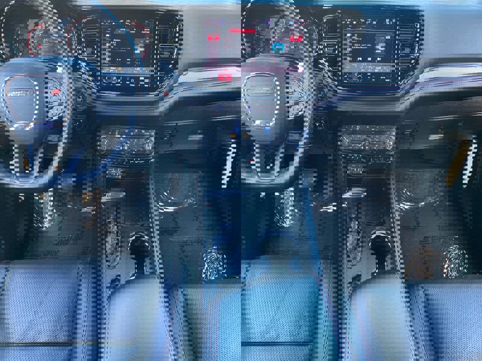 Used 2025 Dodge Durango GT image 11